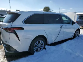 2021 Toyota Sienna XSE with VIN 5TDXSKFCXMS019566, listed as a Copart auction lot 41416915 with 65,157 mi miles and Salvage Title. Bid and sale history available at carsss.com. Image 3.