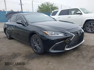 2023 Lexus ES 300h z VIN 58ADA1C16PU029969, wystawiony jako IAAI lot #42031182 z przebiegiem 41 565 mil mil oraz . Historia ofert i sprzedaży dostępna na DreamBid. Obrazek 1.
