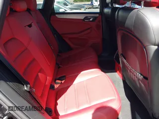 2017 Porsche Macan GTS с VIN WP1AG2A55HLB53391, выставлен на аукционе IAAI как лот 42238946 с пробегом 51 656 миль миль и . История ставок и продаж доступна на DreamBid. Изображение 8.