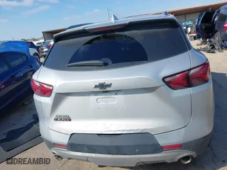2020 Chevrolet Blazer LT with VIN 3GNKBCRS7LS706668, listed as a IAAI auction lot 41624983 with 103,917 mi miles. Bid and sale history available at carsss.com. Image 17.