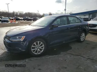 2014 Volkswagen Jetta Sedan SE w/Connectivity/Sunroof PZEV with VIN 3VWD17AJ6EM321797, listed as a Copart auction lot 43522375 with 63,584 mi miles and Salvage Title. Bid and sale history available at carsss.com. Image 1.