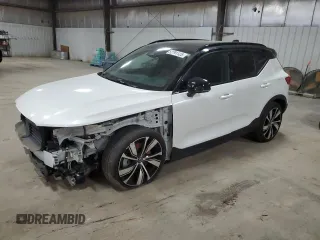 2021 Volvo XC40 with VIN YV4ED3UR3M2533813, listed as a Copart auction lot 52791125 with 32,111 mi miles and Salvage title. Bid and sale history available at DreamBid. Image 1.