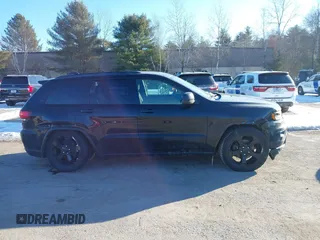 2018 Jeep Grand Cherokee Laredo E with VIN 1C4RJFAGXJC375588, listed as a IAAI auction lot 41406344 with 69,989 mi miles. Bid and sale history available at carsss.com. Image 13.