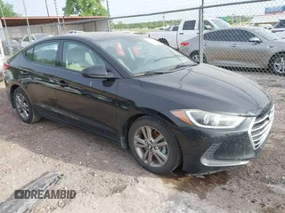2017 Hyundai Elantra SE z VIN 5NPD84LFXHH191863, wystawiony jako IAAI lot #42272222 z przebiegiem 88 796 mil mil oraz . Historia ofert i sprzedaży dostępna na DreamBid. Obrazek 1.