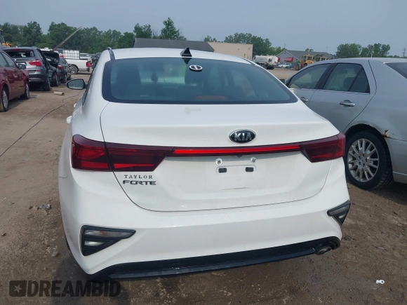 2021 Kia Forte LXS с VIN 3KPF24AD2ME409093, выставлен на аукционе IAAI как лот 42668655 с пробегом 39 905 миль миль и . История ставок и продаж доступна на DreamBid. Изображение 16.