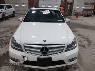 2013 Mercedes-Benz C 300 Sport with VIN WDDGF8AB3DR288728, listed as a IAAI auction lot 42242764 with 66,921 mi miles and . Bid and sale history available at DreamBid. Image 12.