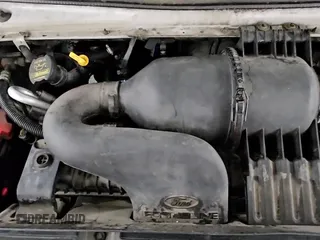 2013 Ford Econoline Cargo Commercial z VIN 1FTNS2EW5DDA19960, wystawiony jako Copart lot #47028585 z przebiegiem 27 714 mil mil oraz Czysty tytuł • Clean title. Historia ofert i sprzedaży dostępna na DreamBid. Obrazek 14.