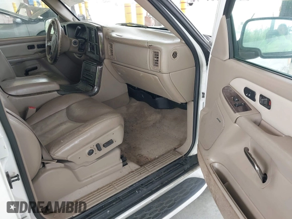 2004 GMC Yukon Denali z VIN 1GKEK63U84J148225, wystawiony jako IAAI lot #42218451 z przebiegiem 296 149 mil mil oraz . Historia ofert i sprzedaży dostępna na DreamBid. Obrazek 5.