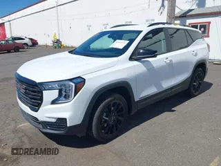 2024 GMC Terrain SLE with VIN 3GKALTEG5RL338632, listed as a IAAI auction lot 40102556 with 3,715 mi miles and . Bid and sale history available at DreamBid. Image 2.
