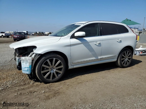 2014 Volvo XC60 3.2L with VIN YV4940DL2E2553449, listed as a Copart auction lot 68535974 with 109,716 mi miles and Salvage Title. Bid and sale history available at carsss.com. Image 1.