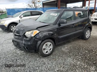 2011 Kia Soul with VIN KNDJT2A16B7306869, listed as a Copart auction lot 46727535 with 92,801 mi miles and Salvage Title. Bid and sale history available at carsss.com. Image 1.