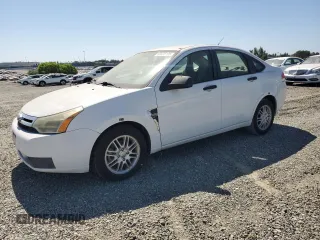 2008 Ford Focus SE z VIN 1FAHP35N98W282982, wystawiony jako Copart lot #60035195 z przebiegiem 180 242 mil mil oraz Czysty tytuł • Clean title. Historia ofert i sprzedaży dostępna na DreamBid. Obrazek 1.