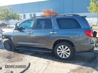 2016 Toyota Sequoia Limited with VIN 5TDJY5G16GS140022, listed as a IAAI auction lot 40995557 with 116,032 mi miles. Bid and sale history available at carsss.com. Image 14.