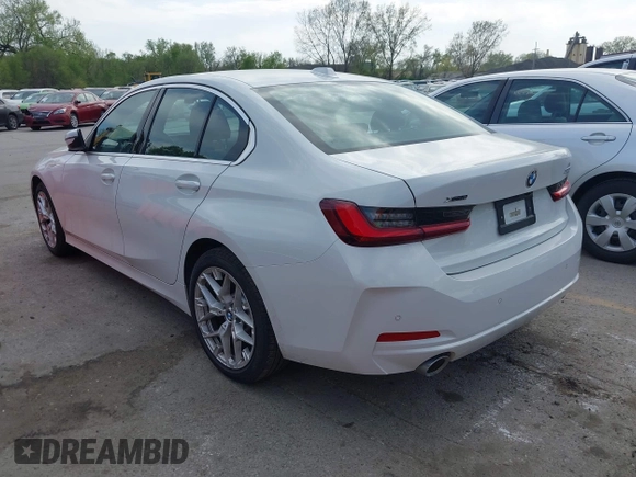 2025 BMW 3 Series 330i xDrive with VIN 3MW89CW00S8F11845, listed as a IAAI auction lot 42052983 with 4,879 mi miles. Bid and sale history available at carsss.com. Image 3.