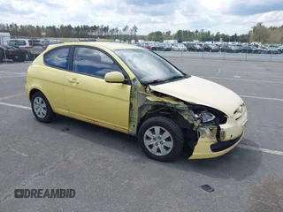2010 Hyundai Accent GS z VIN KMHCM3AC8AU184346, wystawiony jako IAAI lot #42182038 z przebiegiem 126 600 mil mil oraz . Historia ofert i sprzedaży dostępna na DreamBid. Obrazek 1.