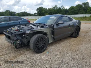 2017 Ford Mustang GT z VIN 1FA6P8CF2H5250543, wystawiony jako Copart lot #61125835 z przebiegiem 52 650 mil mil oraz Szkoda całkowita • Salvage title. Historia ofert i sprzedaży dostępna na DreamBid. Obrazek 1.