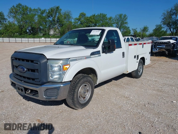 2016 Ford F-250 XL with VIN 1FDBF2A69GEB34021, listed as a IAAI auction lot 42178305 with 115,292 mi miles and . Bid and sale history available at DreamBid. Image 2.