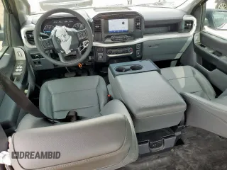 2023 Ford F-150 XL с VIN 1FTEW1CP9PKG21142, выставлен на аукционе Copart как лот 63073825 с пробегом 18 539 миль миль и Списание • Salvage title. История ставок и продаж доступна на DreamBid. Изображение 8.
