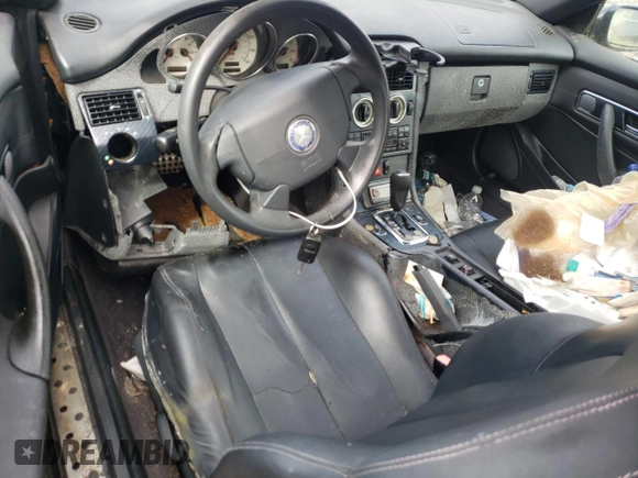 1998 Mercedes-Benz SLK 230/320 with VIN WDBKK47F2WF063948, listed as a Copart auction lot 73257714 with 182,938 mi miles and Clean Title. Bid and sale history available at DreamBid. Image 8.
