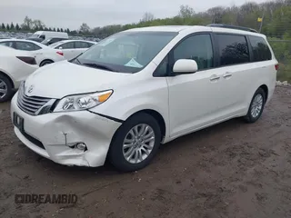 2017 Toyota Sienna XLE Auto Access Seat с VIN 5TDYZ3DC5HS864503, выставлен на аукционе IAAI как лот 42176788 с пробегом 113 755 миль миль и . История ставок и продаж доступна на DreamBid. Изображение 2.