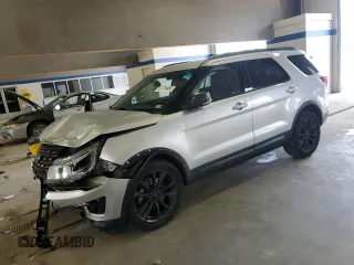 2017 Ford Explorer XLT z VIN 1FM5K8D89HGB26791, wystawiony jako Copart lot #57775455 z przebiegiem 123 935 mil mil oraz Szkoda całkowita • Salvage title. Historia ofert i sprzedaży dostępna na DreamBid. Obrazek 1.