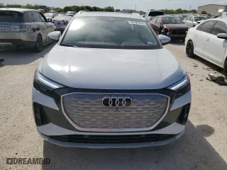 2023 Audi Q4 e-tron Premium Plus with VIN WA1BCBFZ6PP005149, listed as a Copart auction lot 47127014 with 9,183 mi miles and Salvage Title. Bid and sale history available at carsss.com. Image 5.