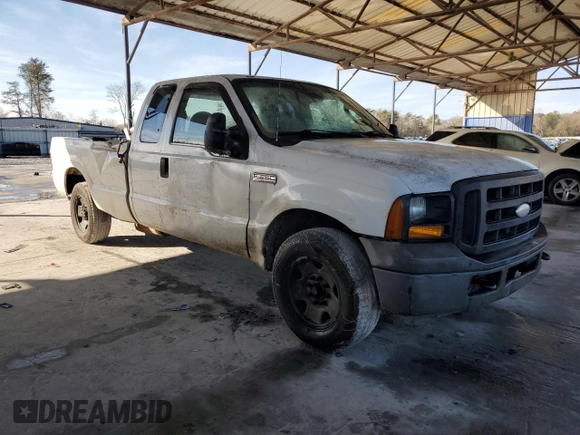 2005 Ford Super Duty F-250 XL with VIN 1FTSX20585EC22520, listed as a Copart auction lot 42855675 with 0 mi miles and Clean Title. Bid and sale history available at carsss.com. Image 4.