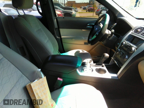 2013 Ford Explorer with VIN 1FM5K8B8XDGA99954, listed as a IAAI auction lot 41911136 with 170,270 mi miles and . Bid and sale history available at carsss.com. Image 5.