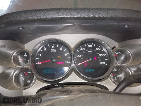 2011 Chevrolet Silverado 1500 LT with VIN 3GCPKSE34BG310982, listed as a IAAI auction lot 41053374 with 278,024 mi miles. Bid and sale history available at carsss.com. Image 7.