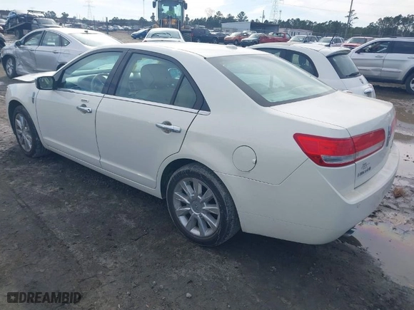 2012 Lincoln MKZ with VIN 3LNHL2GC4CR834259, listed as a IAAI auction lot 41428754 with NaN miles. Bid and sale history available at carsss.com. Image 3.