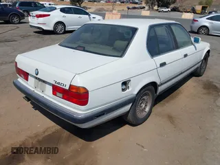 1994 BMW 7 Series z VIN WBAGD4324RDE65491, wystawiony jako IAAI lot #42761773 z przebiegiem 141 762 mil mil oraz . Historia ofert i sprzedaży dostępna na DreamBid. Obrazek 4.