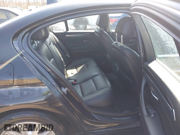 2014 BMW 5 Series 528i xDrive with VIN WBA5A7C56ED613918, listed as a IAAI auction lot 41744501 with 86,917 mi miles and . Bid and sale history available at DreamBid. Image 8.