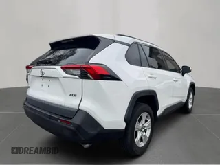 2021 Toyota RAV4 XLE with VIN 2T3W1RFV4MC139243, listed as a Copart auction lot 49973975 with 1 mi miles and Clean Title. Bid and sale history available at carsss.com. Image 4.