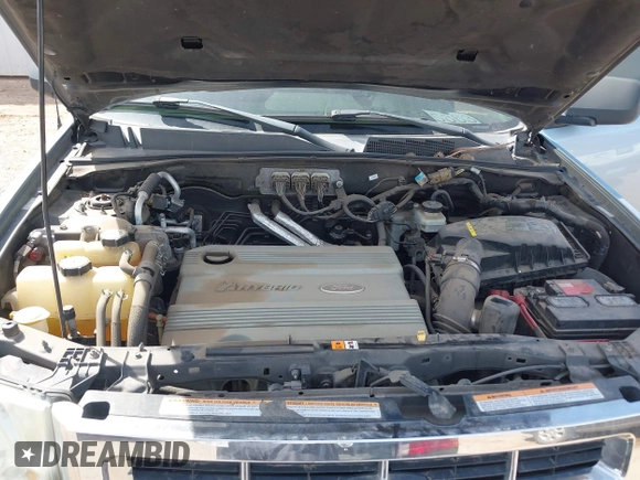 2008 Ford Escape Hybrid with VIN 1FMCU49H58KB75230, listed as a IAAI auction lot 41925742 with 204,861 mi miles and . Bid and sale history available at DreamBid. Image 10.