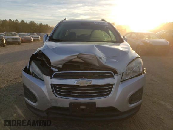 2016 Chevrolet Trax LT with VIN 3GNCJLSB4GL182221, listed as a Copart auction lot 80256694 with 147,789 mi miles and Salvage Title. Bid and sale history available at DreamBid. Image 5.