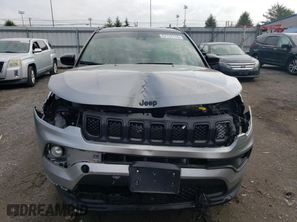 2023 Jeep Compass Latitude с VIN 3C4NJDBN6PT518338, выставлен на аукционе Copart как лот 57117115 с пробегом 29 330 миль миль и Списание • Salvage title. История ставок и продаж доступна на DreamBid. Изображение 5.