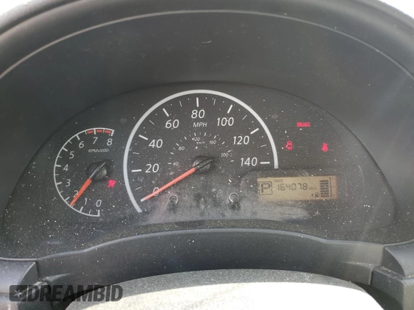 2017 Nissan Versa SV z VIN 3N1CN7AP3HL870121, wystawiony jako Copart lot #57653475 z przebiegiem 164 078 mil mil oraz Szkoda całkowita • Salvage title. Historia ofert i sprzedaży dostępna na DreamBid. Obrazek 9.