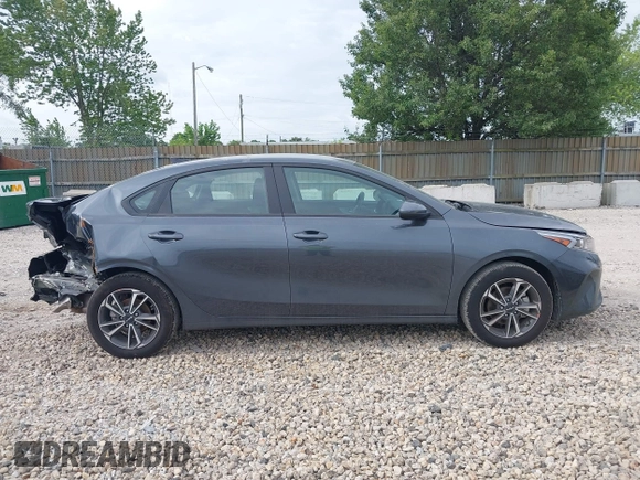 2024 Kia Forte LXS with VIN 3KPF24AD6RE704916, listed as a IAAI auction lot 39632255 with 5,219 mi miles. Bid and sale history available at carsss.com. Image 13.