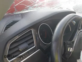 2018 Volkswagen Tiguan SEL z VIN 3VV3B7AX1JM208075, wystawiony jako IAAI lot #42651678 z przebiegiem Nie podano mil oraz . Historia ofert i sprzedaży dostępna na DreamBid. Obrazek 14.