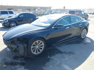 2016 Tesla Model S 90D с VIN 5YJSA1E21GF148336, выставлен на аукционе IAAI как лот 42304073 с пробегом 149 340 миль миль и . История ставок и продаж доступна на DreamBid. Изображение 20.