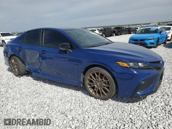 2023 Toyota Camry SE z VIN 4T1T11BK1PU093205, wystawiony jako Copart lot #89201455 z przebiegiem 47 583 mil mil oraz Szkoda całkowita • Salvage title. Historia ofert i sprzedaży dostępna na DreamBid. Obrazek 4.