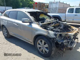 2016 Volvo XC60 T6 Drive-E с VIN YV449MRK0G2926106, выставлен на аукционе IAAI как лот 42411839 с пробегом 85 337 миль миль и . История ставок и продаж доступна на DreamBid. Изображение 1.