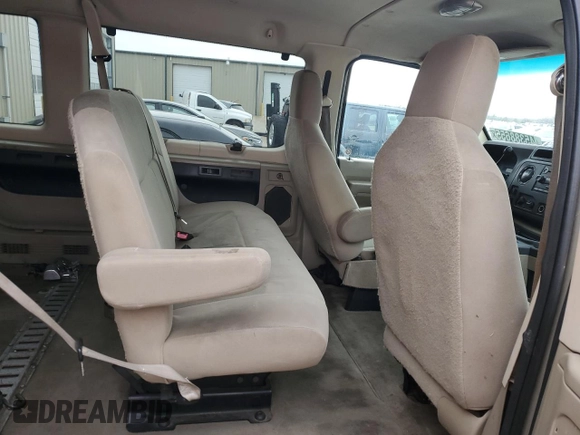 2009 Ford Econoline Passenger XL with VIN 1FBNE31L59DA66684, listed as a Copart auction lot 45388655 with 185,005 mi miles and Clean title. Bid and sale history available at DreamBid. Image 10.