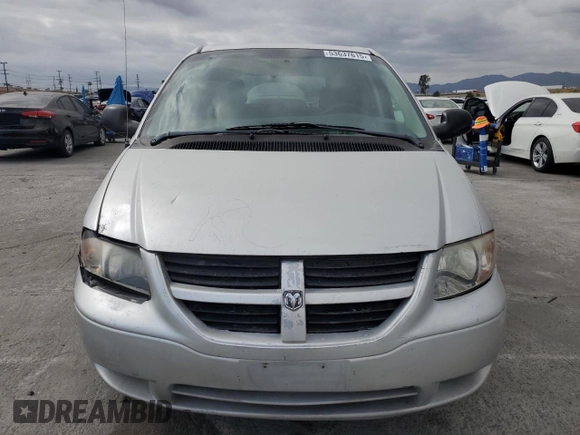 2007 Dodge Caravan SXT with VIN 1D4GP45R37B155698, listed as a Copart auction lot 53637615 with 172,700 mi miles and Salvage Title. Bid and sale history available at carsss.com. Image 5.