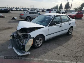 1998 Honda Civic DX with VIN 2HGEJ6624WH528497, listed as a Copart auction lot 83231964 with 132,637 mi miles and Salvage Title. Bid and sale history available at carsss.com. Image 1.
