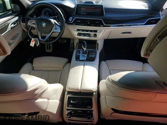 2019 BMW 7 Series 750i with VIN WBA7F0C5XKGM25897, listed as a Copart auction lot 86758004 with 68,700 mi miles and Salvage title. Bid and sale history available at DreamBid. Image 8.