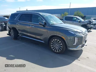 2024 Hyundai Palisade Calligraphy z VIN KM8R7DGE3RU737707, wystawiony jako IAAI lot #41893687 z przebiegiem 3686 mil mil oraz . Historia ofert i sprzedaży dostępna na DreamBid. Obrazek 1.