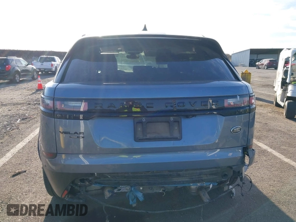2019 Land Rover Range Rover Velar S с VIN SALYB2EX2KA234404, выставлен на аукционе IAAI как лот 42282476 с пробегом 77 210 миль миль и . История ставок и продаж доступна на DreamBid. Изображение 17.