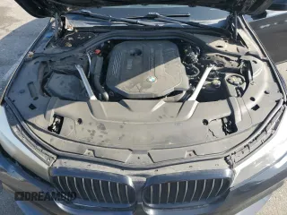 2019 BMW 7 Series 740i z VIN WBA7E2C57KB217388, wystawiony jako Copart lot #61867745 z przebiegiem 109 810 mil mil oraz Szkoda całkowita • Salvage title. Historia ofert i sprzedaży dostępna na DreamBid. Obrazek 11.