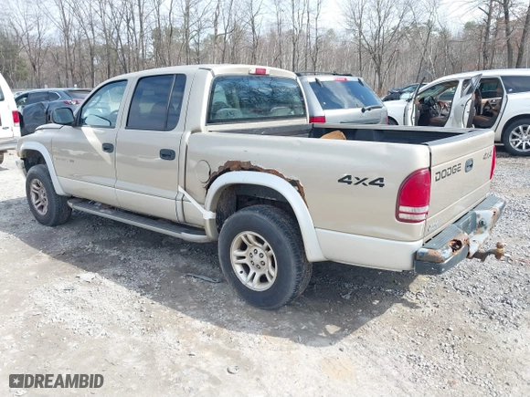 2002 Dodge Dakota SLT with VIN 1B7HG48N82S616607, listed as a IAAI auction lot 41837480 with 328,430 mi miles. Bid and sale history available at carsss.com. Image 3.
